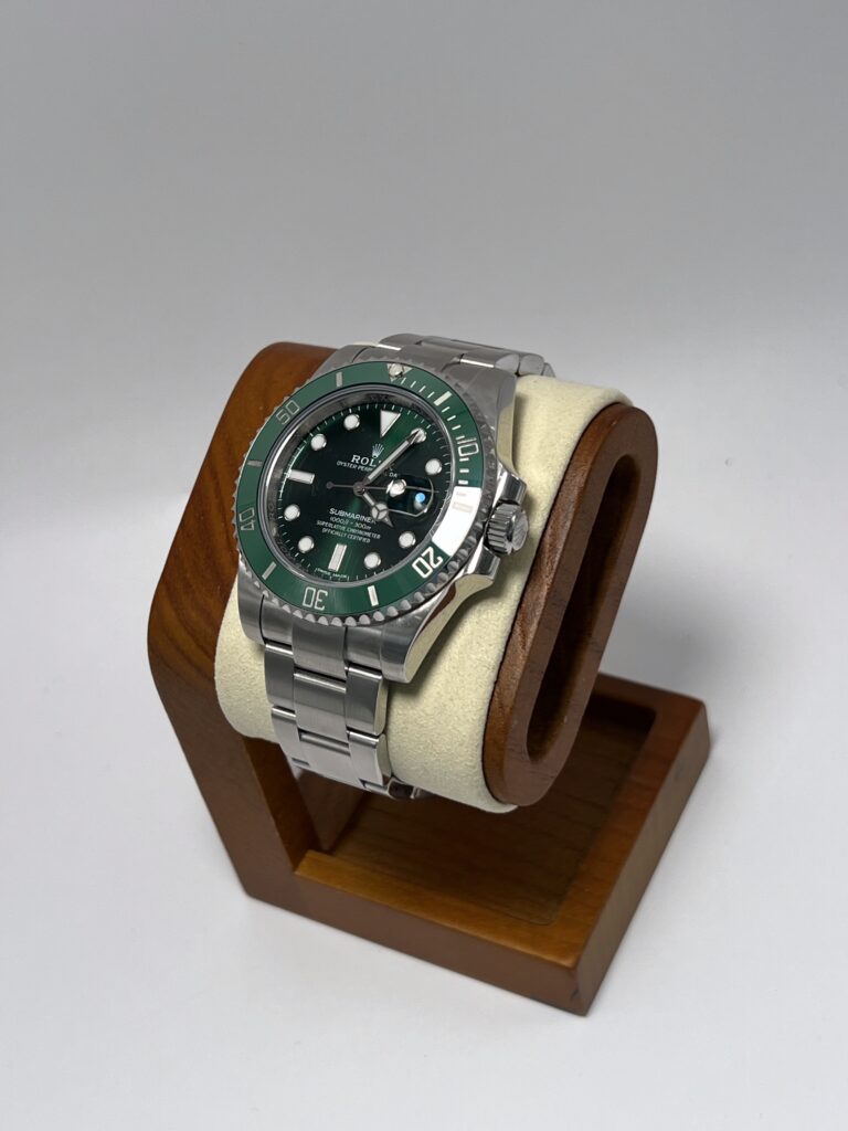 Submariner 116610LV "Hulk"